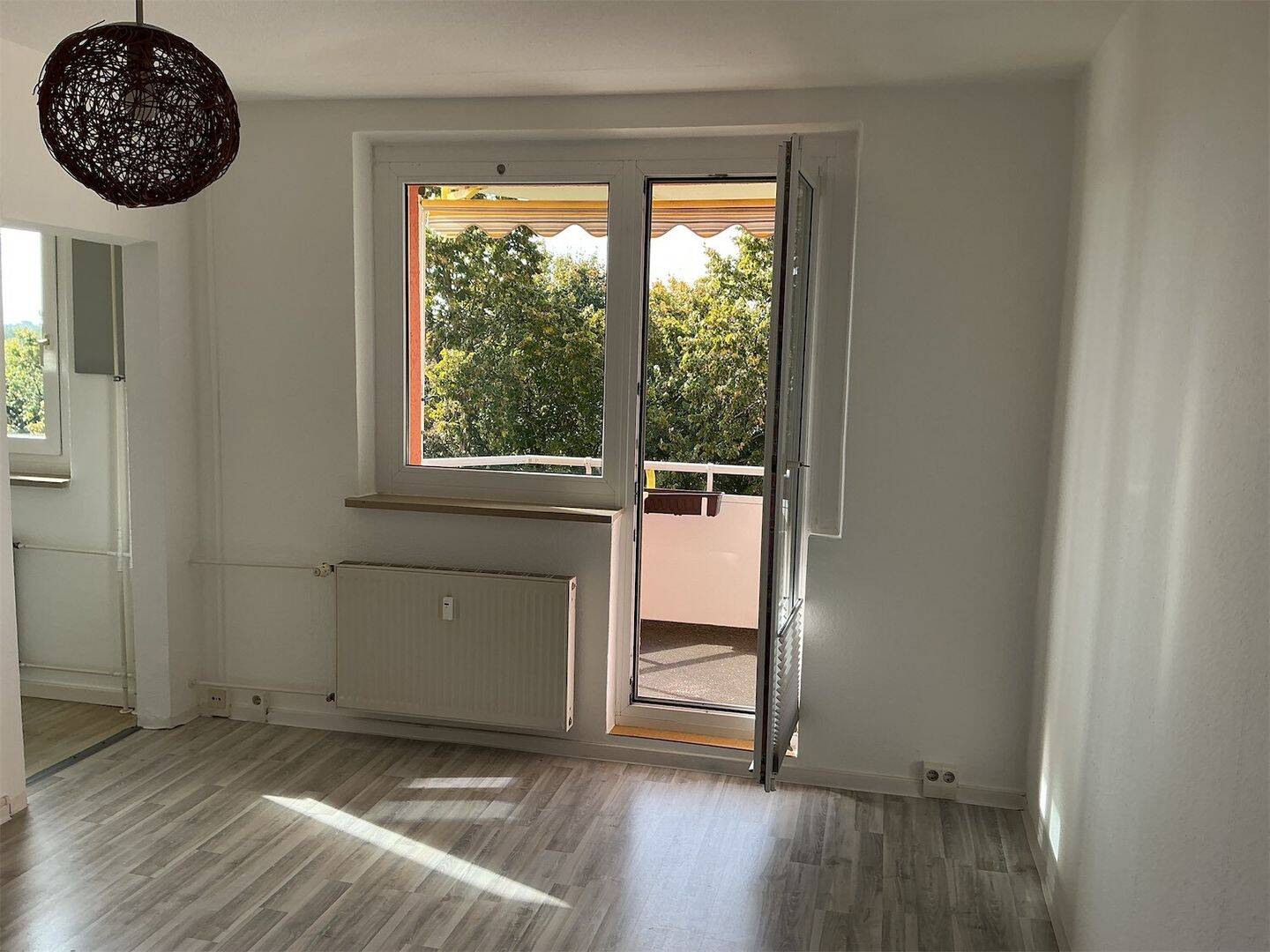 freundliche 1-Raum-Wohnung in Samtens, 18573 Samtens