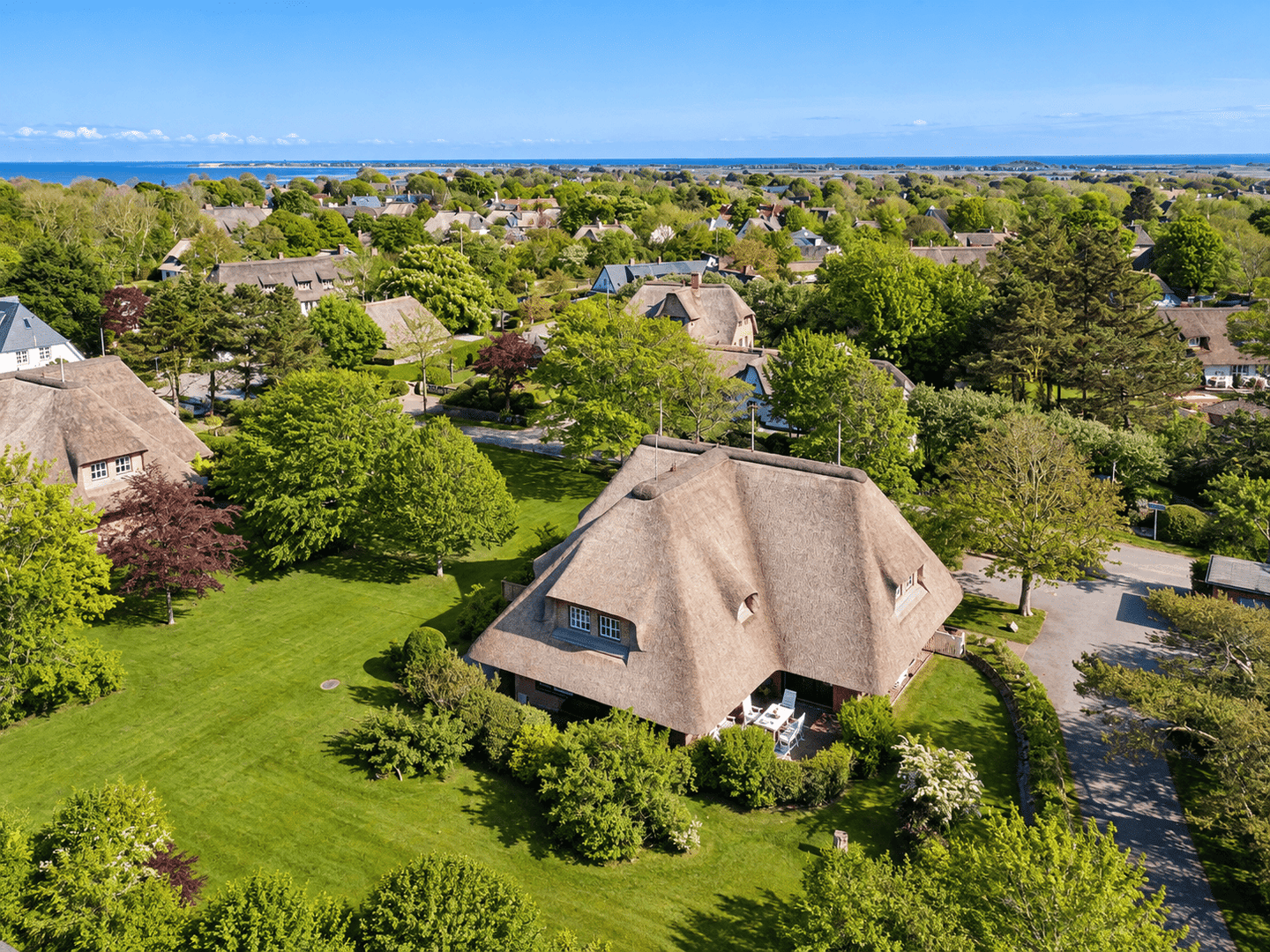 Keitum pur – stilvolle Maisonette unter Reet nahe dem Wattenmeer, 25980 Sylt