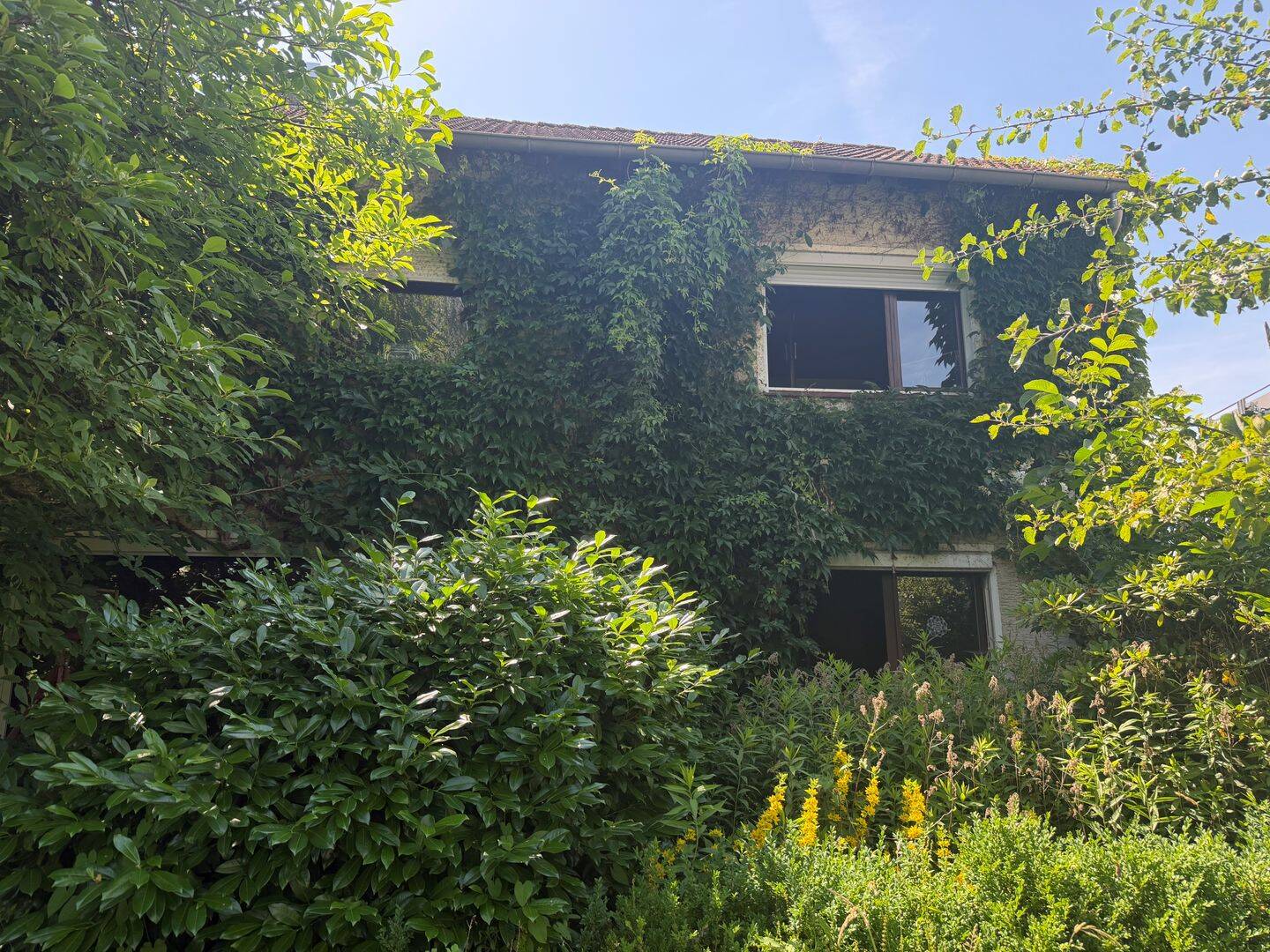 Haus mit Entwicklungspotenzial in Hameln, 31787 Hameln