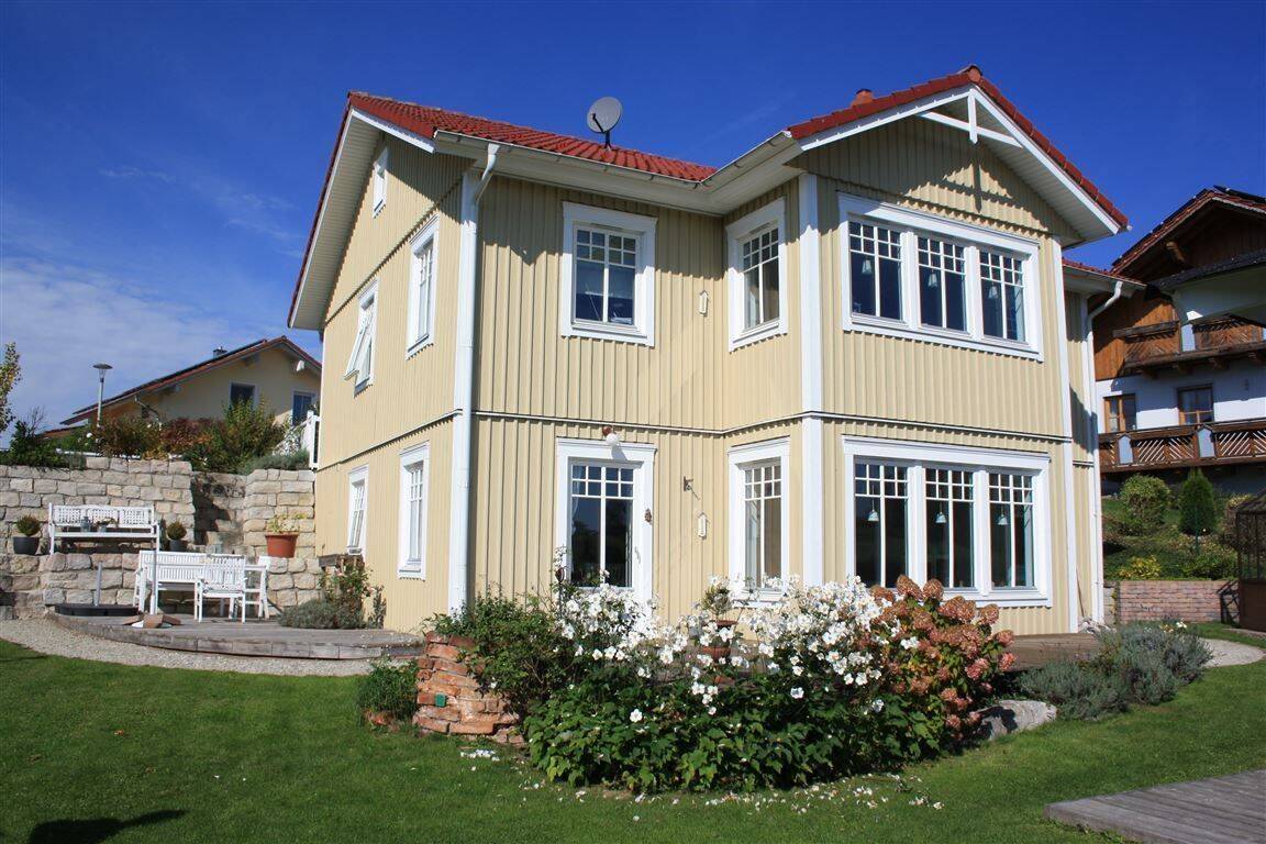 Skandinavisches Wohngefühl mit Weitblick ins Grüne! SCHWEDENHAUS mit NATURPOOL Nähe ZEILARN (Erbpachtgrundstück), 84367 Zeilarn