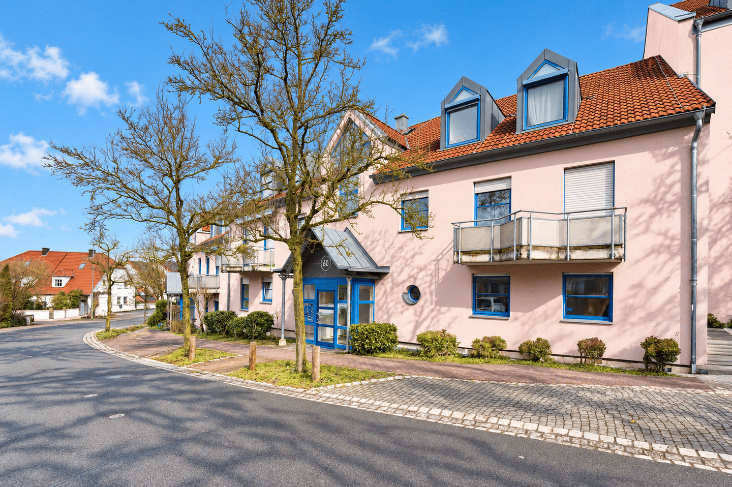 Attraktive 2-Zi-Wohnung mit Terrasse und TG-Stellplatz, 97084 Würzburg (Heidingsfeld Heuchelhof Rottenbauer)