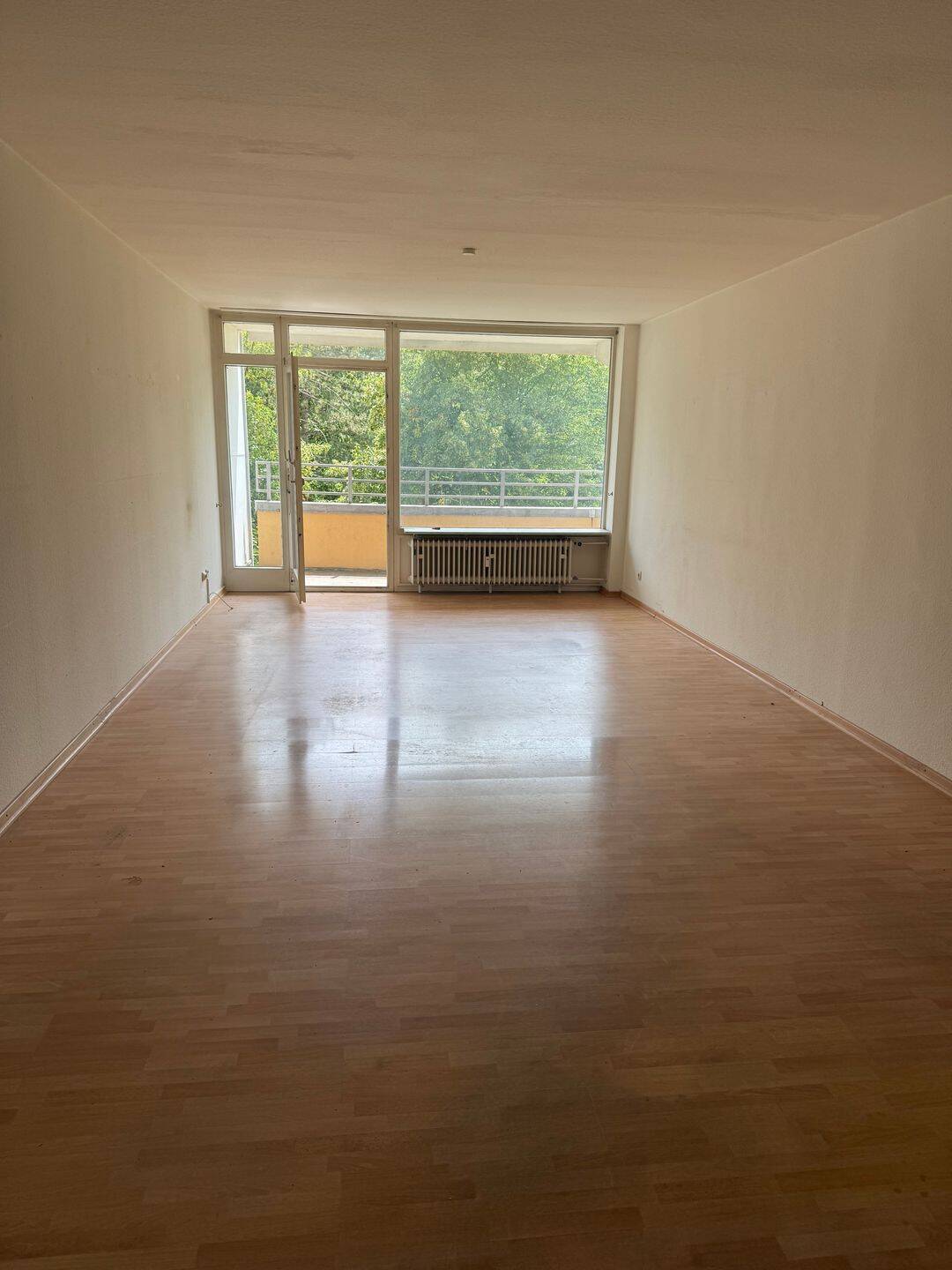 Großzügige 3-Zimmer Wohnung mit viel Potenzial, 61440 Oberursel (Taunus)