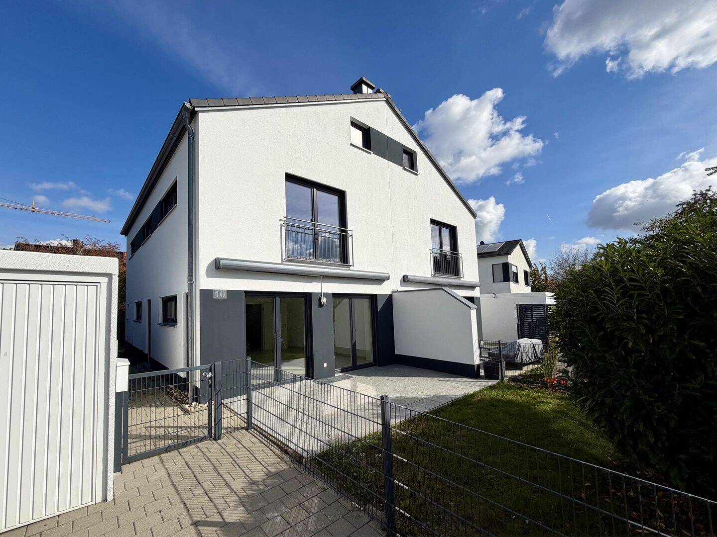 Ein Paradies für Familien mit Kindern! – Doppelhaushälfte in Kösching, 85092 Kösching