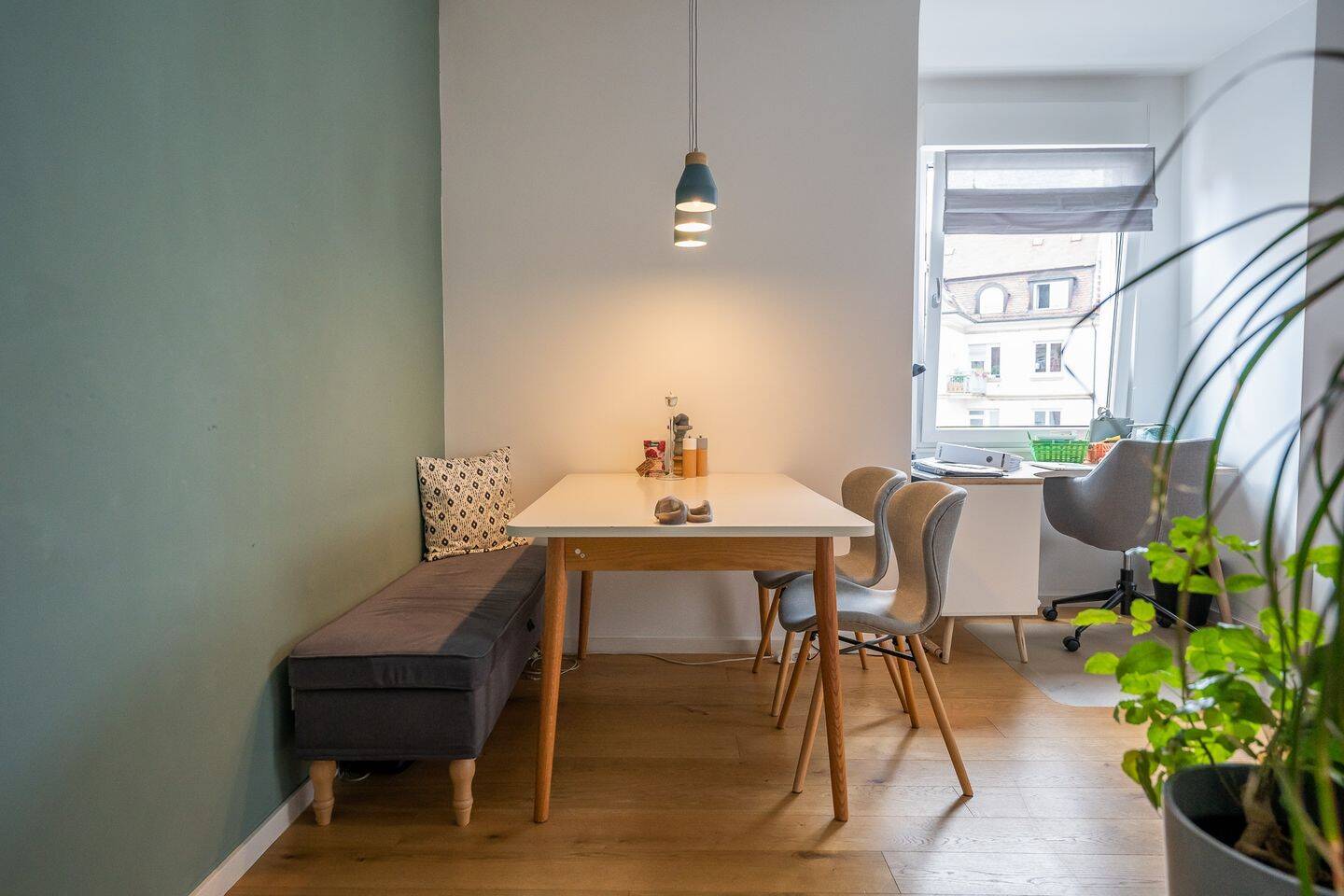 Moderne 2-Zimmer-Altbau-Wohnung mit Balkon in Stuttgart-West, 70193 Stuttgart (Nord West)