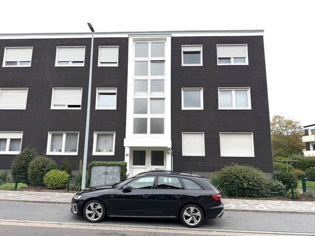 3 Zimmer Eigentumswohnung im Erdgeschoss mit Balkon, sep. Gartenanteil u. Stellplatz in Xanten, 46509 Xanten