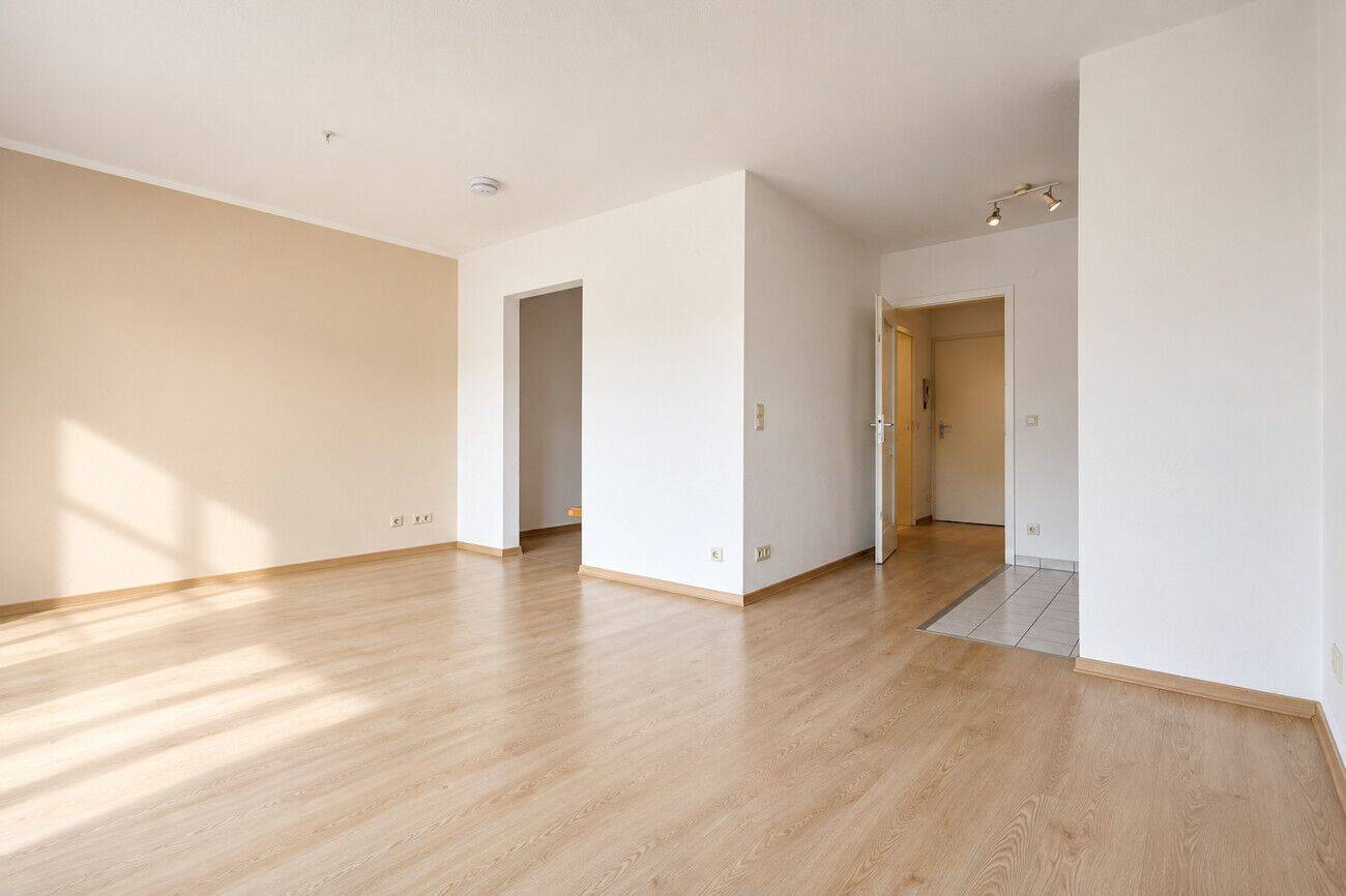 Schöne 1-Zimmer-Erdgeschosswohnung mit Terrasse und Stellplatz in begehrter Wohnlage, 14624 Dallgow-Döberitz
