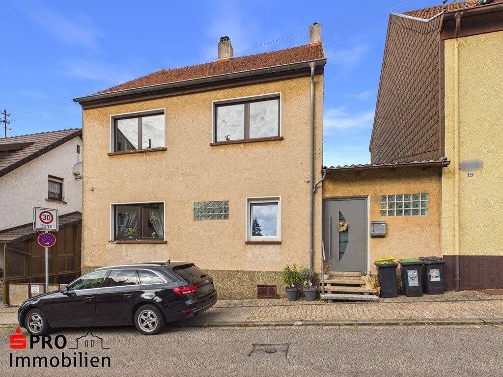 Reihenmittelhaus mit großzügigem Garten, 66299 Friedrichsthal