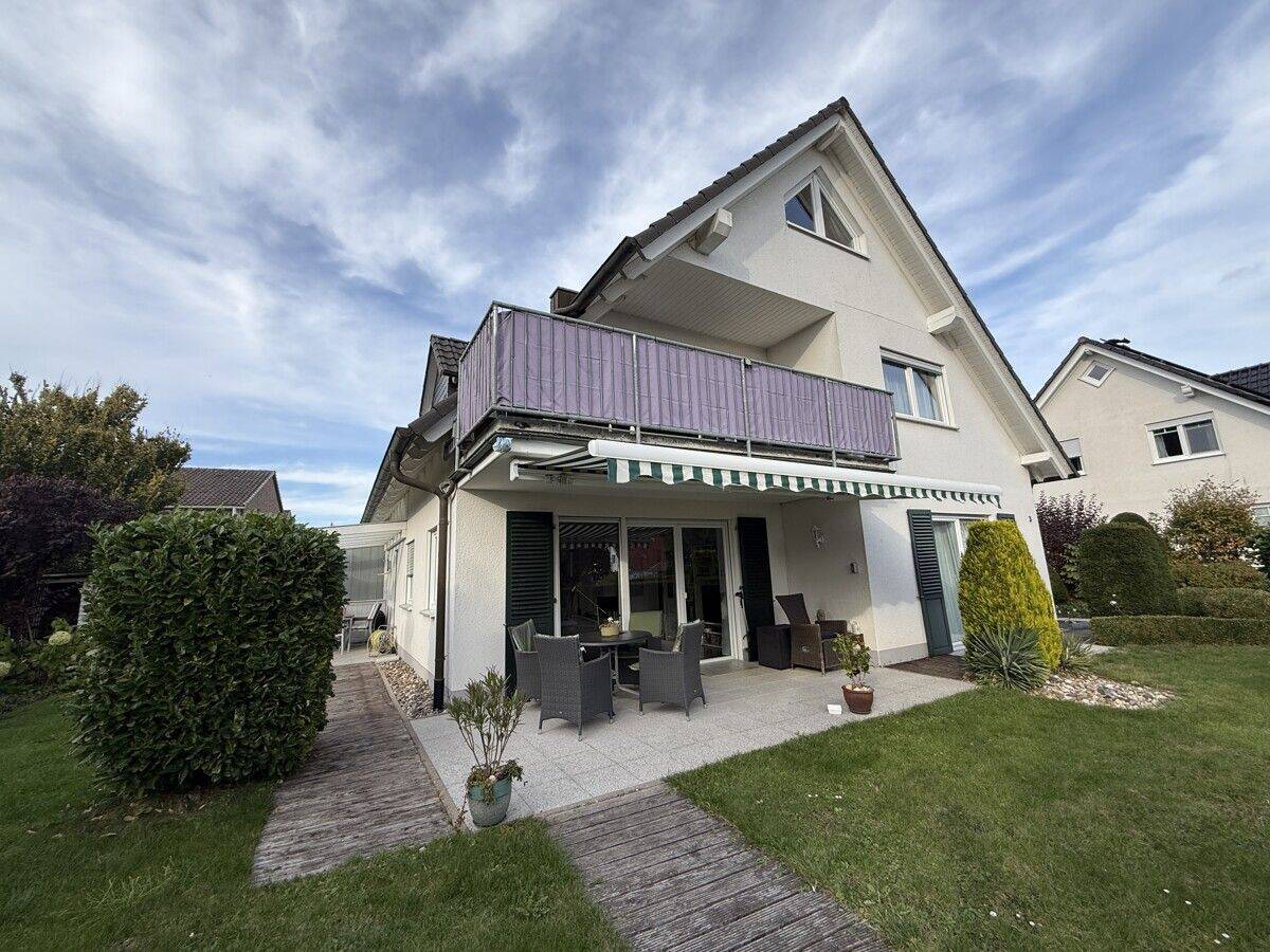 Attraktive Erdgeschosswohnung mit Terrasse, Garten und Kaminofen in Möhnesee-Körbecke!, 59519 Möhnesee