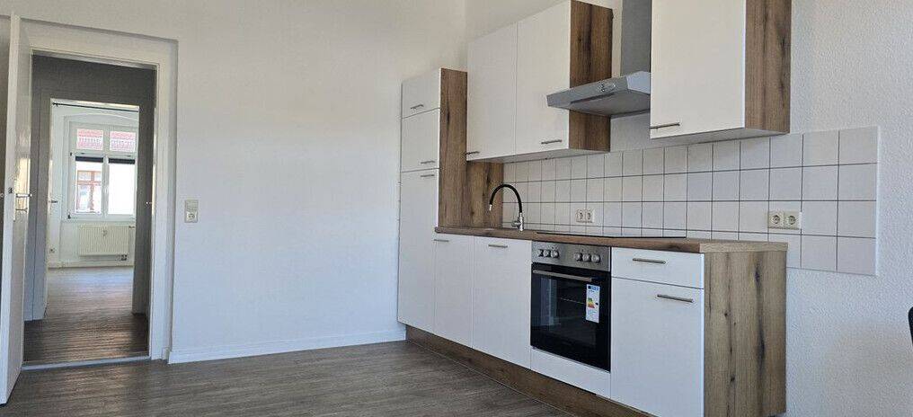 Moderne 2-Zimmerwohnung mit neuer Einbauküche in zentraler Lage, 2826 Görlitz