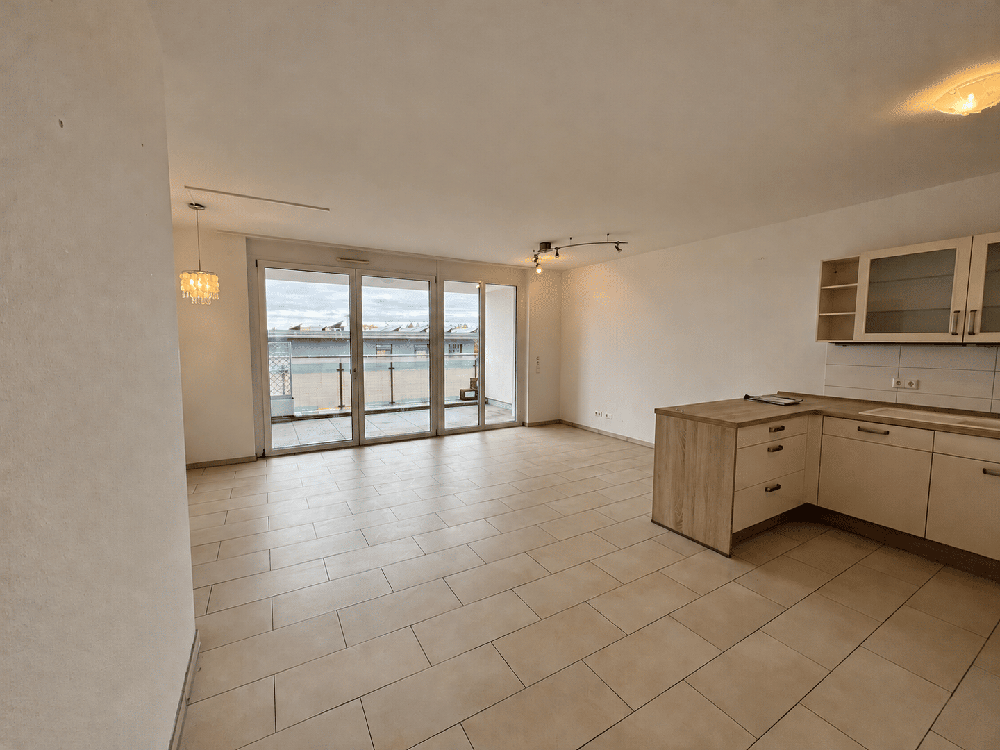 Schöne 4-Zimmer-Wohnung mit 2 Balkonen in Bad Krozingen – Kernort am Hbf, 79189 Bad Krozingen