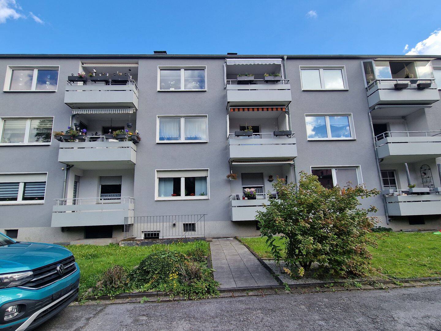Attraktive 3-Zimmer-Wohnung mit Balkon und großem Kellerraum in Oberhausen, 46049 Oberhausen