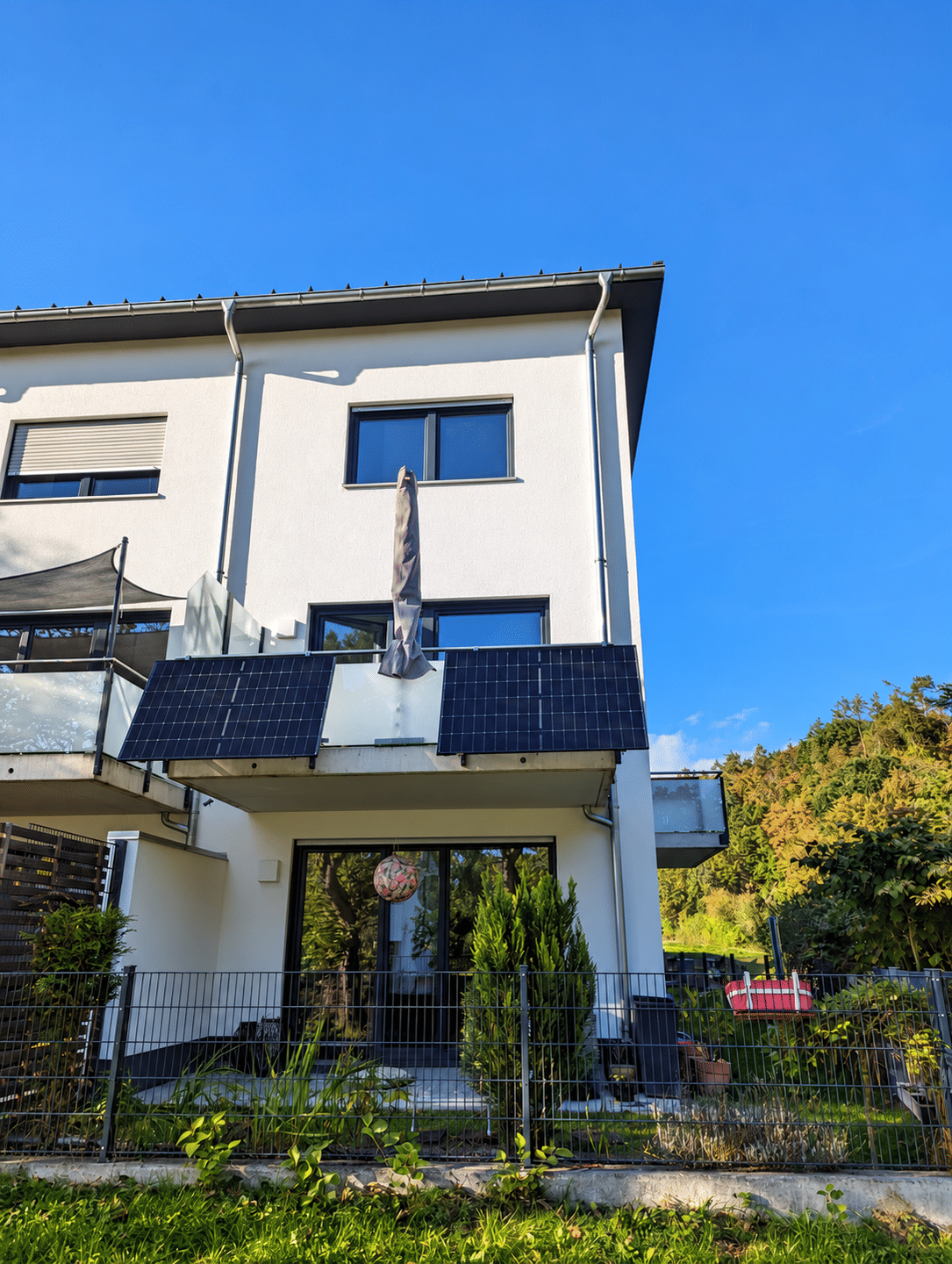 Infrastruktur + Natur: Familienhaus am Waldrand mit PV & Wallbox, 84079 Bruckberg