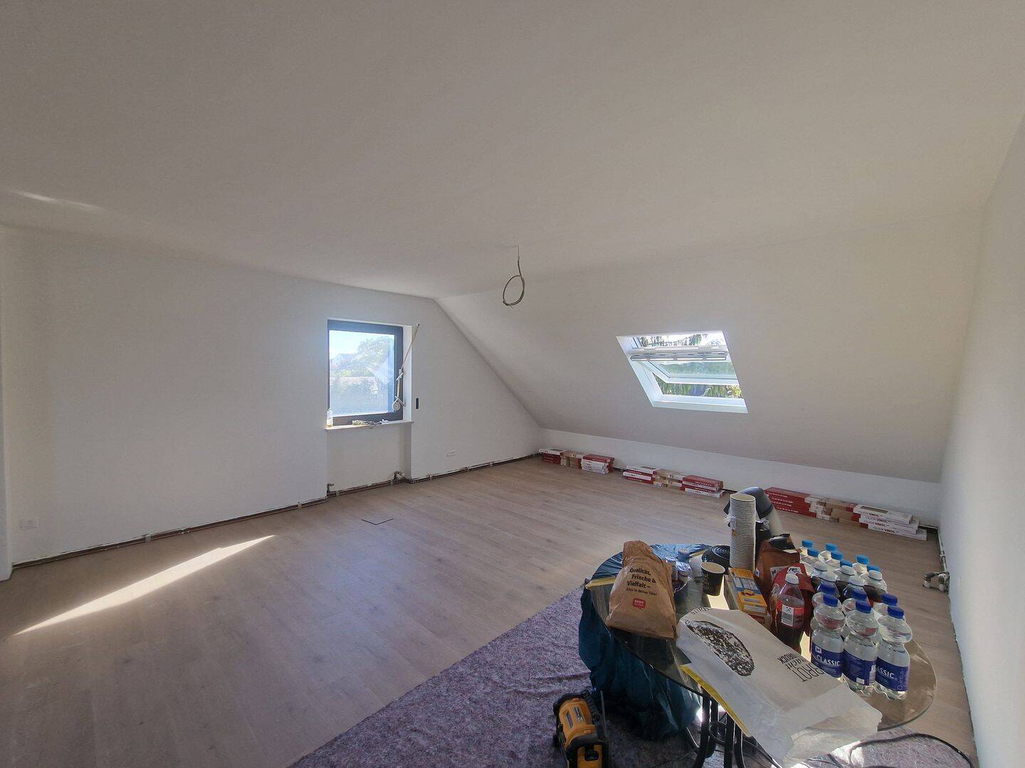 Großzügige Dachgeschosswohnung, saniert, Erstbezug, TopLage, 90587 Obermichelbach