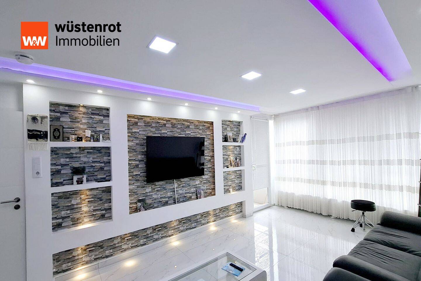 Schöne 3-Zimmer-Wohnung mit Balkon in Stuttgart-Freiberg – modernisiert, durchdacht, bezugsfertig, 70437 Stuttgart (Freiberg Mönchfeld Rot Zazenhausen Zuffenhausen)