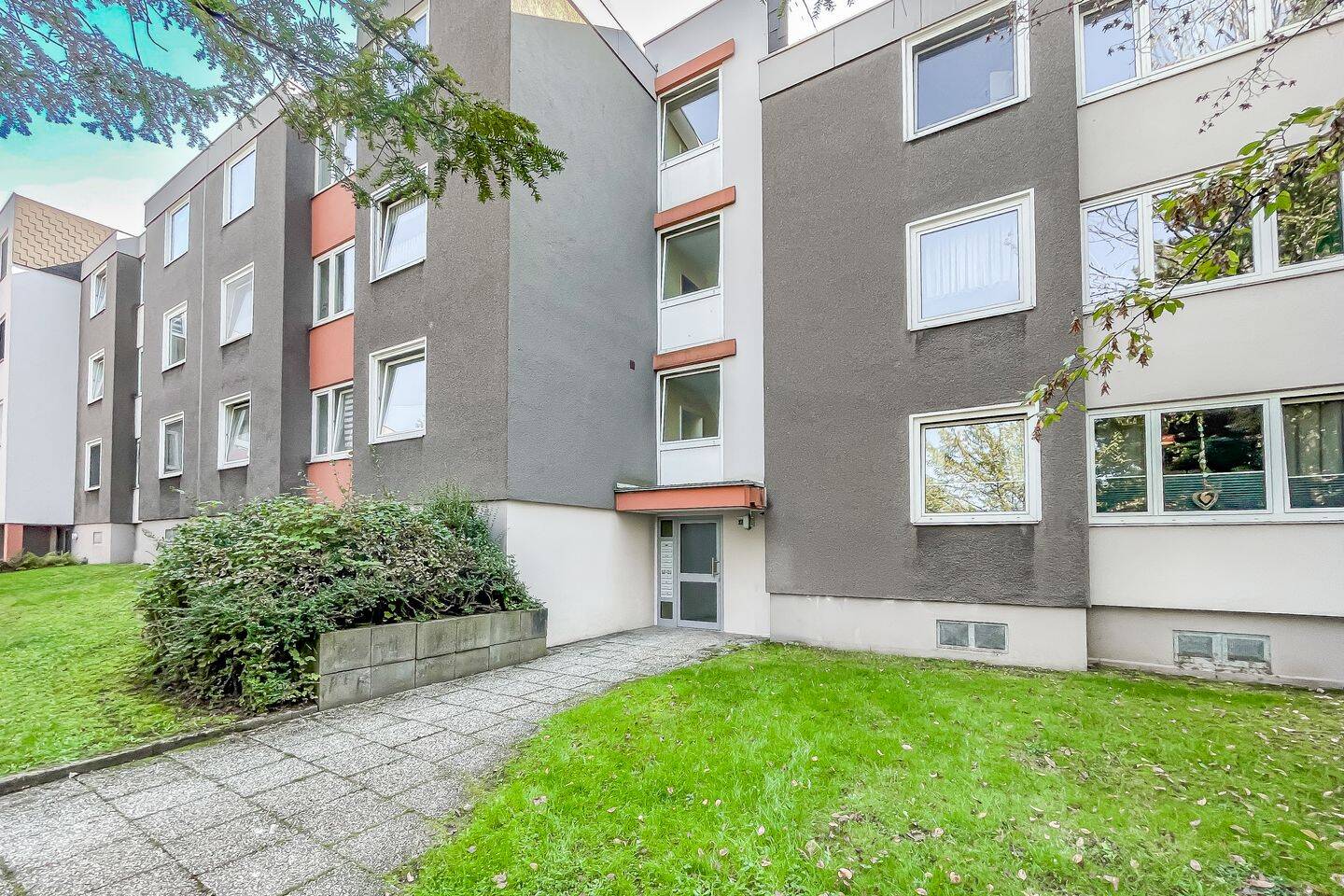 3,5 Zimmer – vollständig renoviert – Balkon – Erstbezug – Stellplatz, 44892 Bochum (Langendreer)