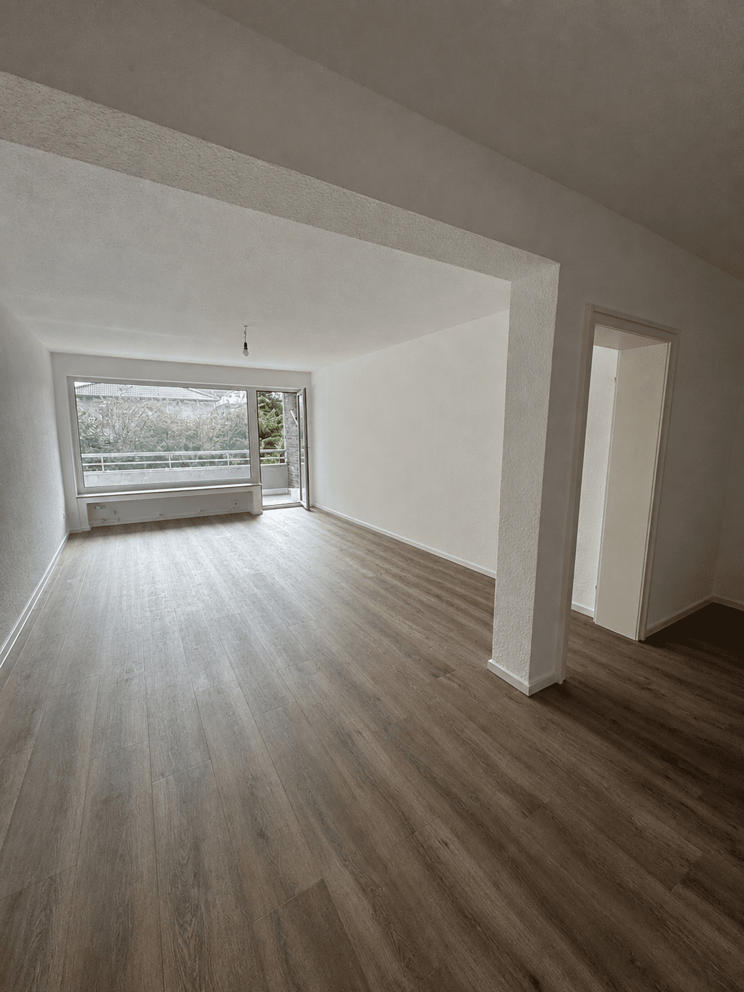 Modern wohnen im Duisburger Süden-renovierte Erdgeschosswohnung mit neuer Einbauküche, 47249 Duisburg (Buchholz Großenbaum Wanheim-Angerhausen)