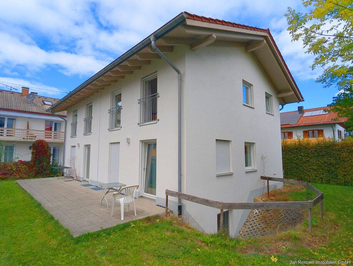 MODERNE DOPPELHAUSHÄLFTE IN RUHIGER LAGE VON PEITING, 86971 Peiting