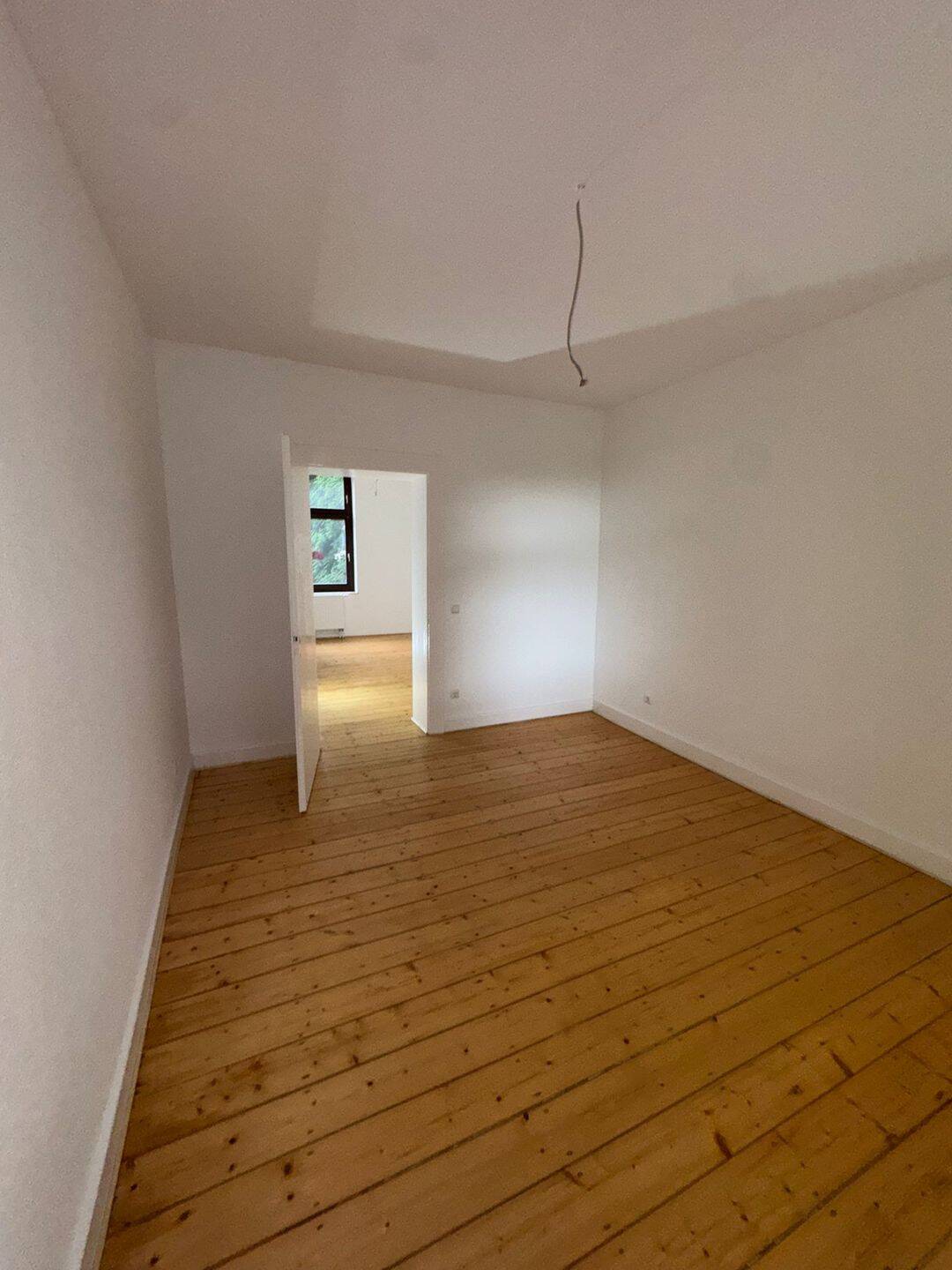 Erstbezug nach Sanierung – großzügige Wohnung in Uni-Nähe mit WG-Potenzial, 45326 Essen (Altenessen-Nord Altenessen-Süd)