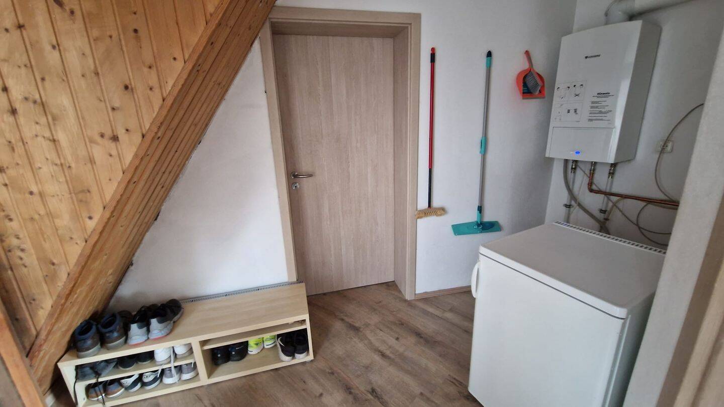 Schöne geräumige und helle 4 Zimmer Wohnung auch für WG´s, 95447 Bayreuth (Altstadt Birken Glocke Meyernberg Saas)