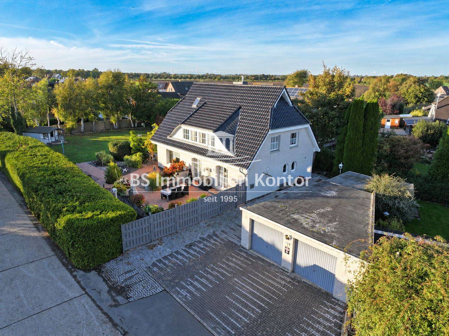 Top gepflegtes Einfamilienhaus mit D-Garage, Garten und Terrasse in bevorzugter Lage!, 26723 Emden