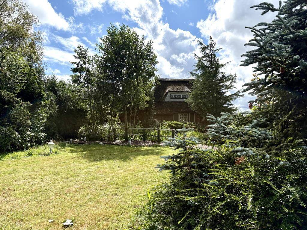 Ruheoase mit Bootsliegeplatz, 25794 Tielenhemme
