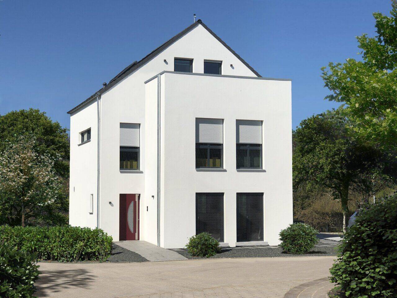 Hell, elegant und praktisch – Ein Haus mit zeitlosem Satteldach, 91126 Schwabach