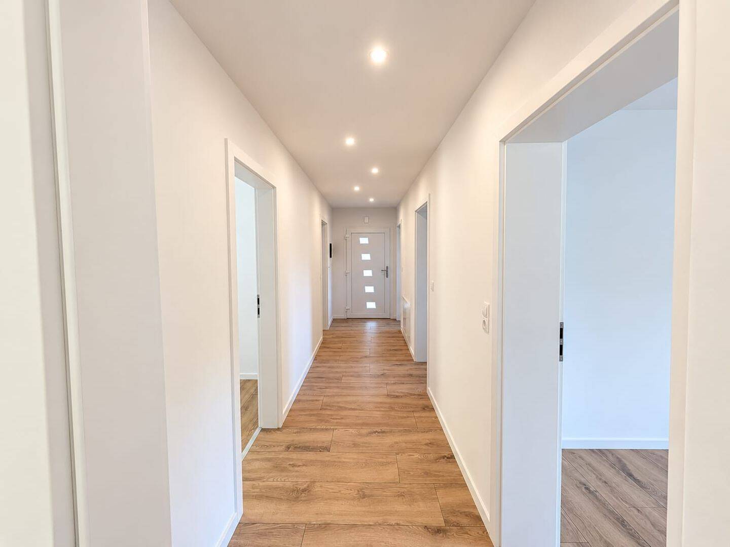 Traumhafte 4-Zimmer-Wohnung mit Balkon und eigenem Gartenanteil in Kauerndorf, 95361 Ködnitz