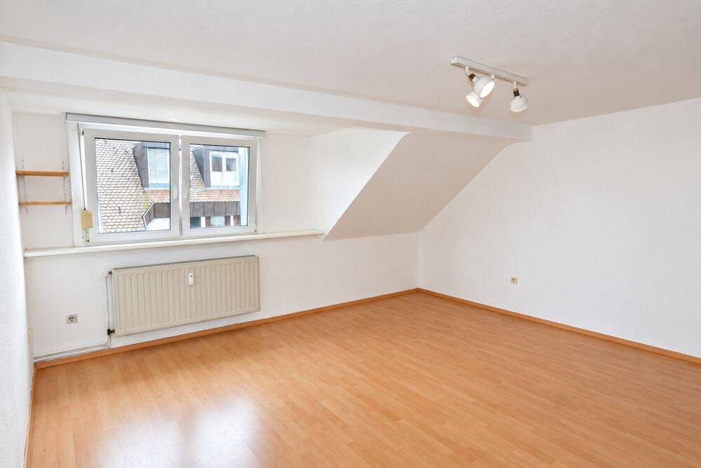 3er WGs aufgepasst! Zentrale, ruhige und helle Wohnung mit Balkon, 68161 Mannheim (Innenstadt Oststadt Quadrate Schwetzingerstadt)