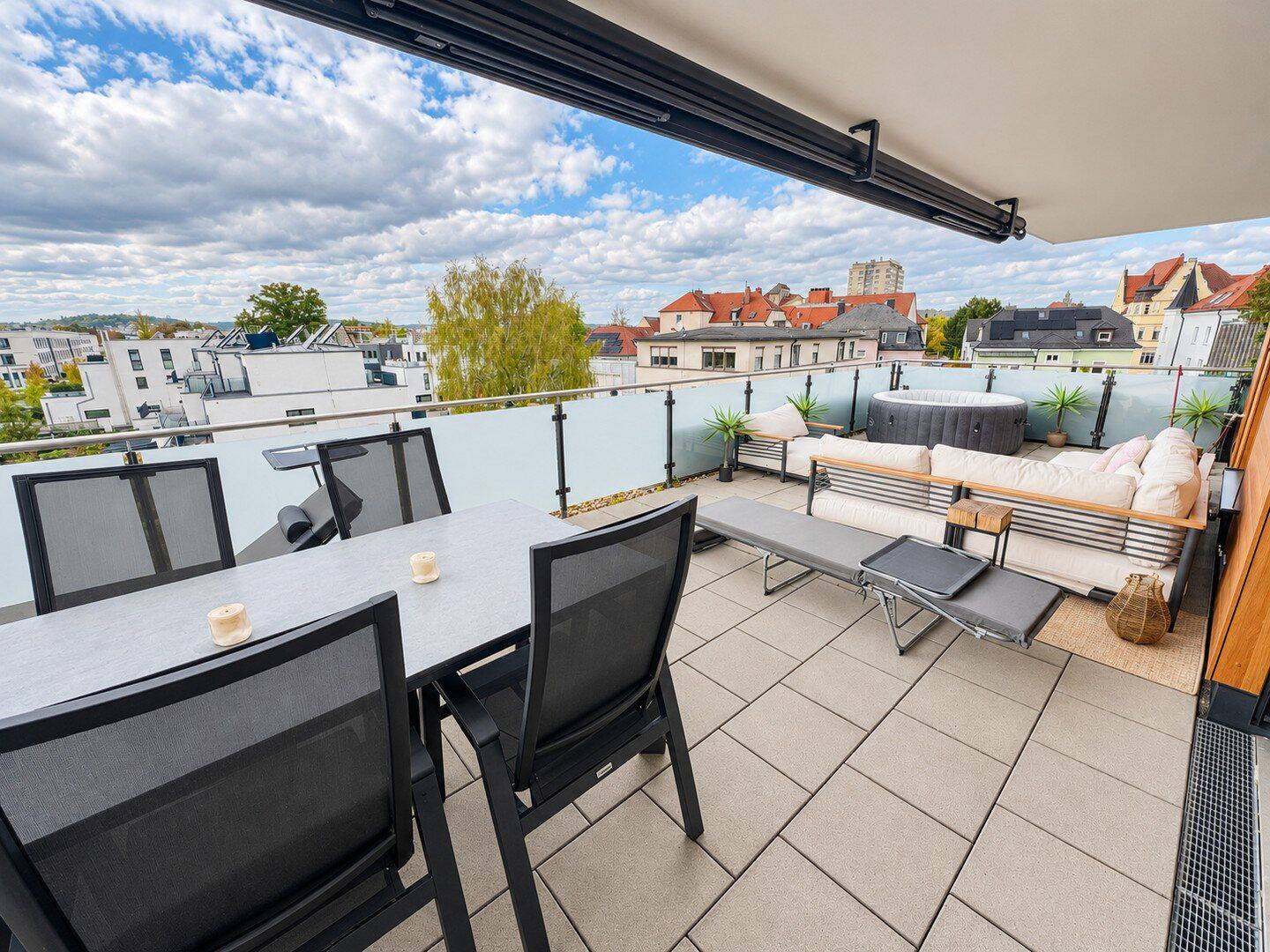 Modernes Penthouse mit Dachterrasse im inneren Westen!, 93049 Regensburg (Großprüfening-Dechbetten-Königswiesen Innenstadt Westenviertel)
