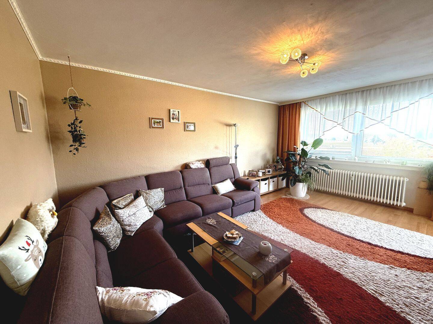 Attraktive 3-Zimmer-Wohnung mit einem wunderschönen Ausblick in Steinbach (Taunus), 61449 Steinbach (Taunus)