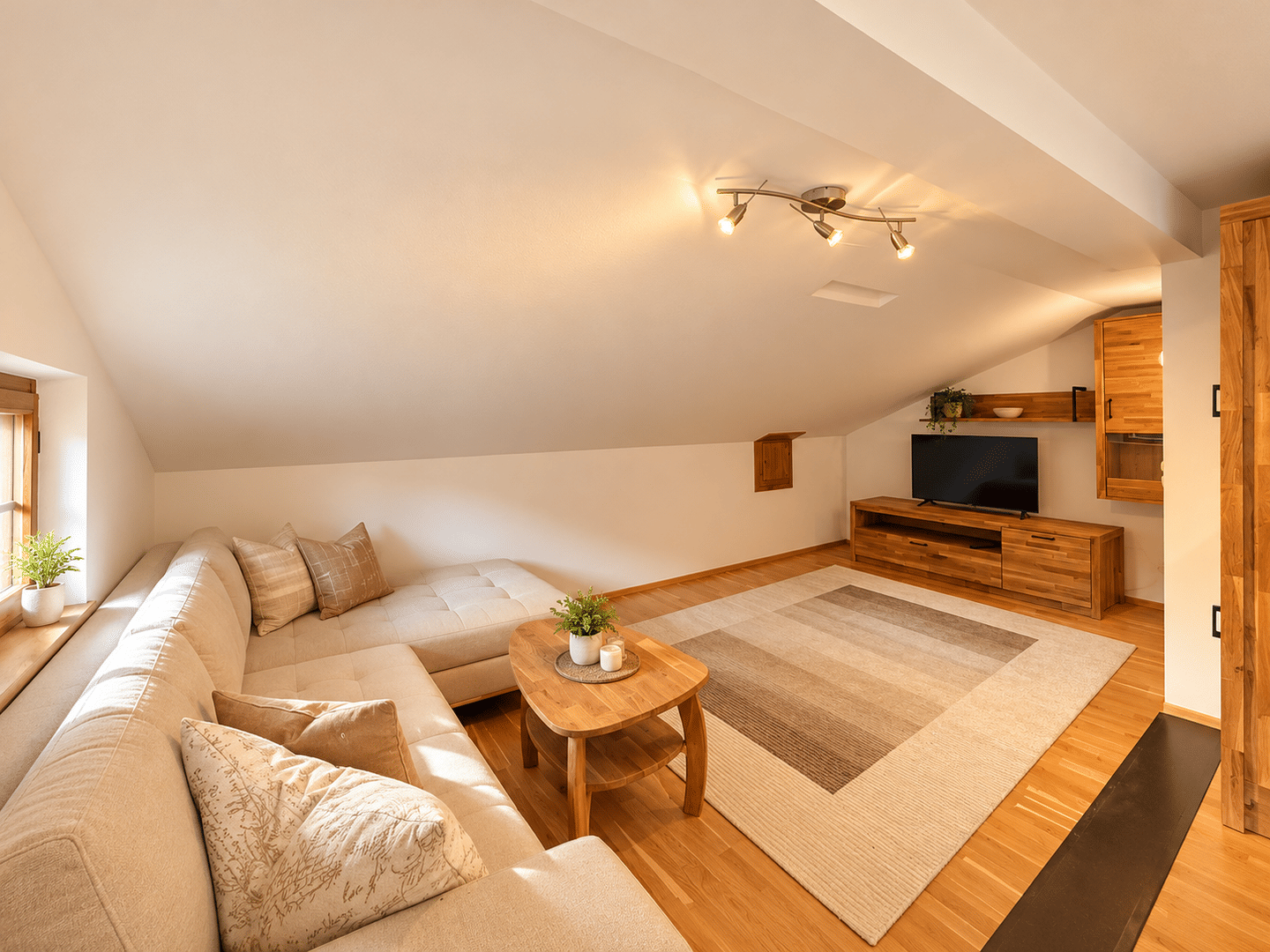 Einziehen & Wohlfühlen – Möbliertes Appartement mit EBK, 83471 Berchtesgaden