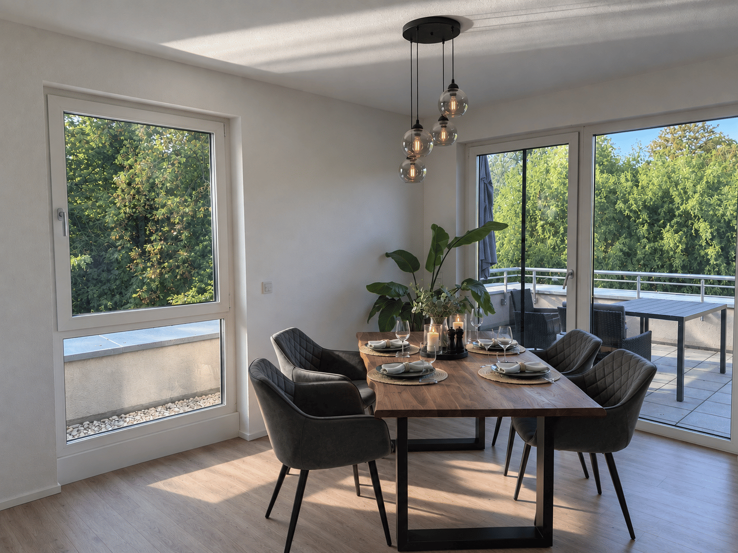 **Moderne, möblierte 2,5-Zimmer-Wohnung mit Balkon – befristete Untermiete für 6–12 Monate nach Absprache**, 40625 Düsseldorf (Gerresheim Ludenberg)