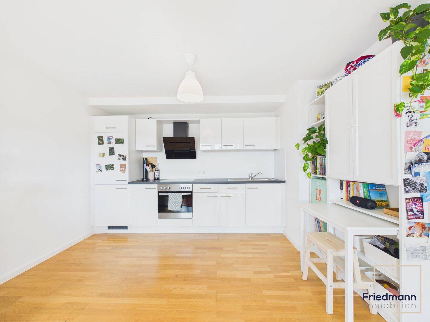 Hoch über Trier: Moderne 2-Zimmer-Wohnung mit Loggia und Weitblick, 54292 Trier (Eitelsbach Ruwer Trier-Nord)