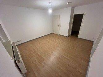 3-Zimmer-Wohnung mit Balkon in Glauchau, 8371 Glauchau