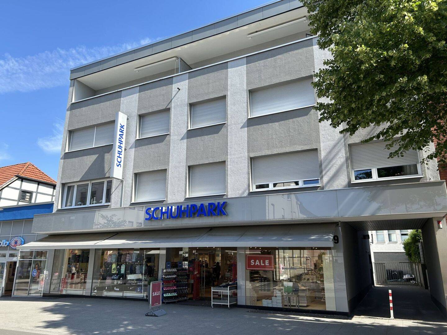 Vollständig renovierte 2-Zimmer-Wohnung in bester Lage von Neheim – bezugsfertig und mit außergewöhnlich großzügigem Wohnbereich, 59755 Arnsberg