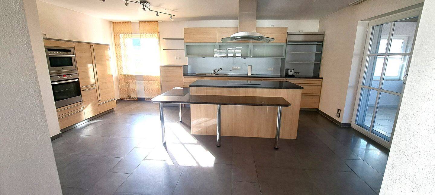 Helle großzügige 4-Zimmer Wohnung auf zwei Etagen, 91572 Bechhofen