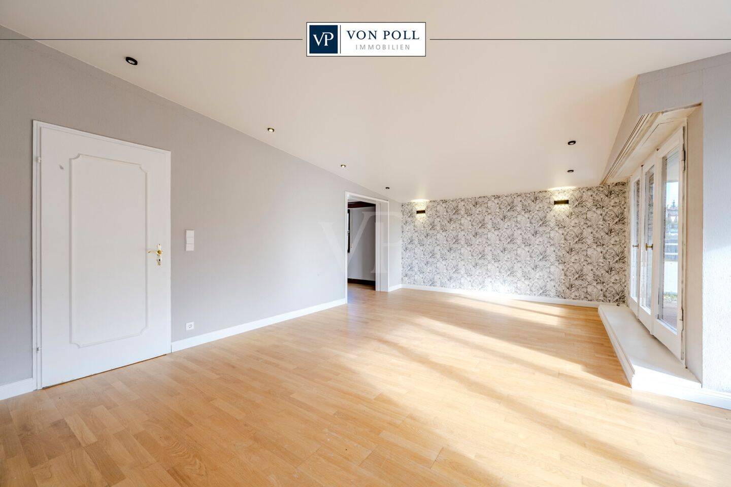 Geräumiges 5-Zimmer Penthouse mit Weitblick, 73732 Esslingen am Neckar