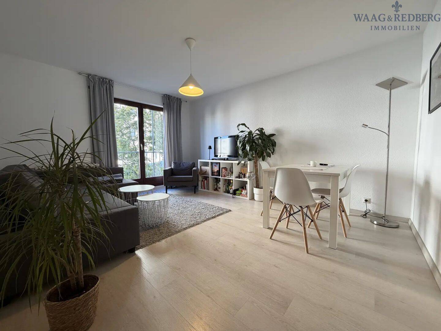 Möblierte 2,5-Zimmer-Wohnung in Stuttgart-Mitte – saniert, mit Aufzug und Gartenblick, 70174 Stuttgart (Mitte Nord West)