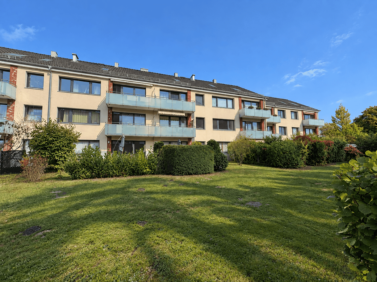 Single oder zu zweit – Einfach schön hier in Halstenbek, 25469 Halstenbek
