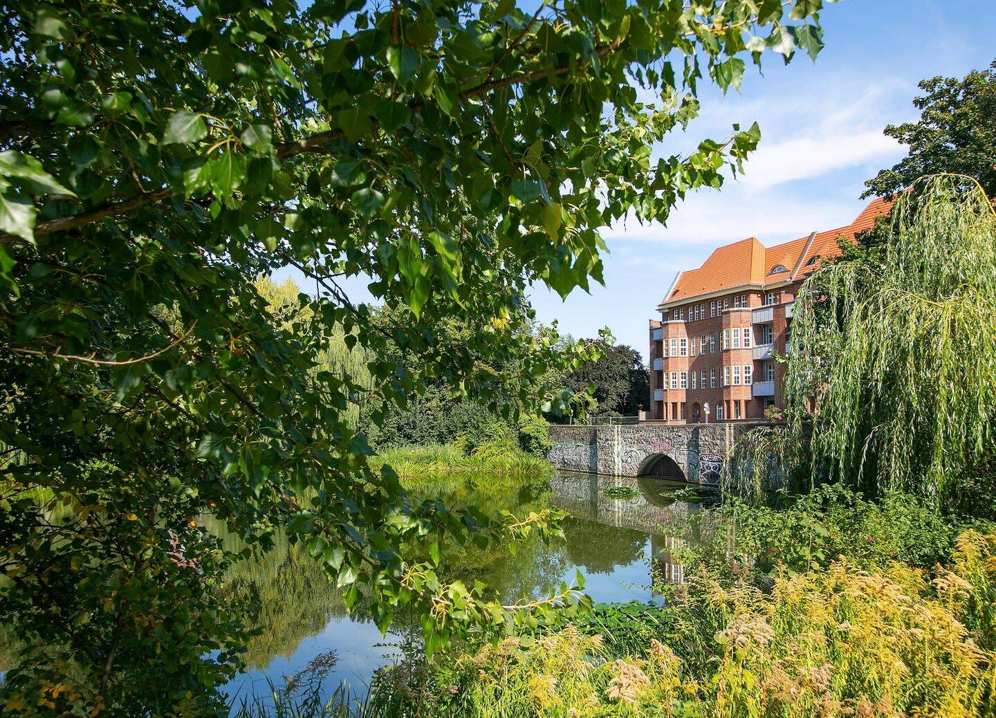 Die Woelckpromenade 7: hochherrschaftliches Wohnen mit Aufzug EBK u. 2 Balkonen (WE05), 13086 Berlin (Pankow Weißensee)