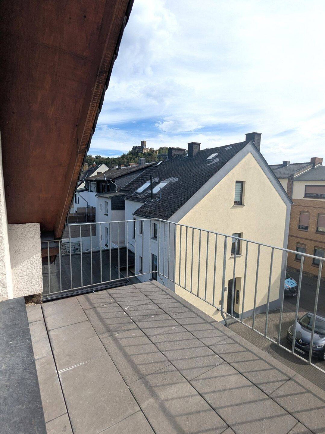 Energetisch sanierte 4-Zimmer Dachgeschoßwohnung-mit Wärmepumpe und Klimaanlage, 56112 Lahnstein