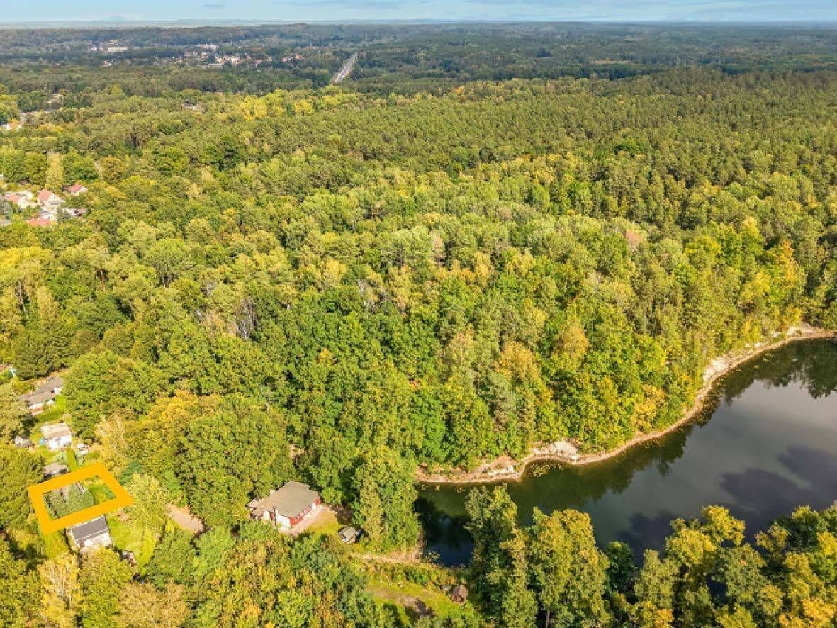 AUKTION: Freizeitgrundstück mit Bungalow in idyllischer Seenähe, 2957 Krauschwitz i.d. O.L.
