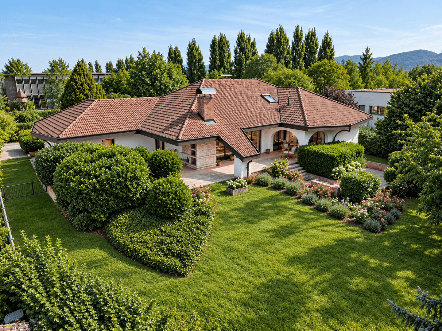 Großzügige Villa mit Bungalow-Charakter auf parkähnlichem Grundstück in Heitersheim, 79423 Heitersheim