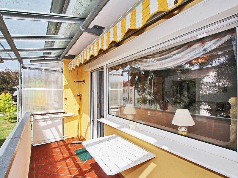 Sonnige 2-Zimmer-Wohnung mit Glasdach-Balkon, 82538 Geretsried