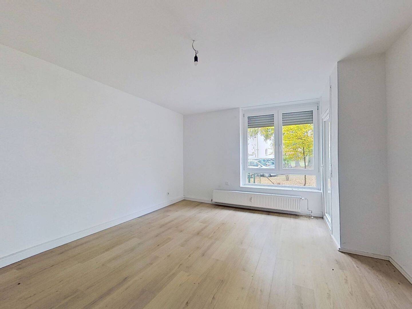 ** Moderne 4-Zi.-Erdgeschosswohnung mit Terrasse&Tageslichtbad in Roding **, 93426 Roding