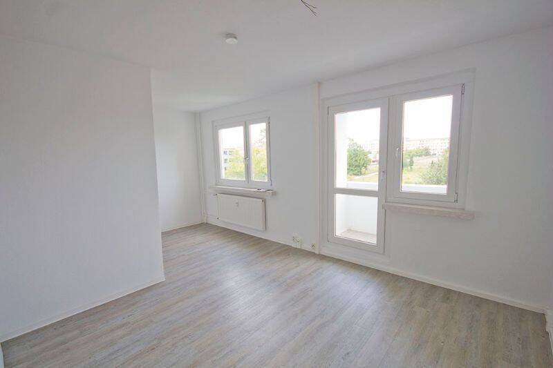 Ab 01.12.2026 frei! Kleine, schöne Wohnung mit einer Singleküche, 6120 Halle (Saale) (Dölau Heide Nord Heide Süd Kröllwitz Lettin)