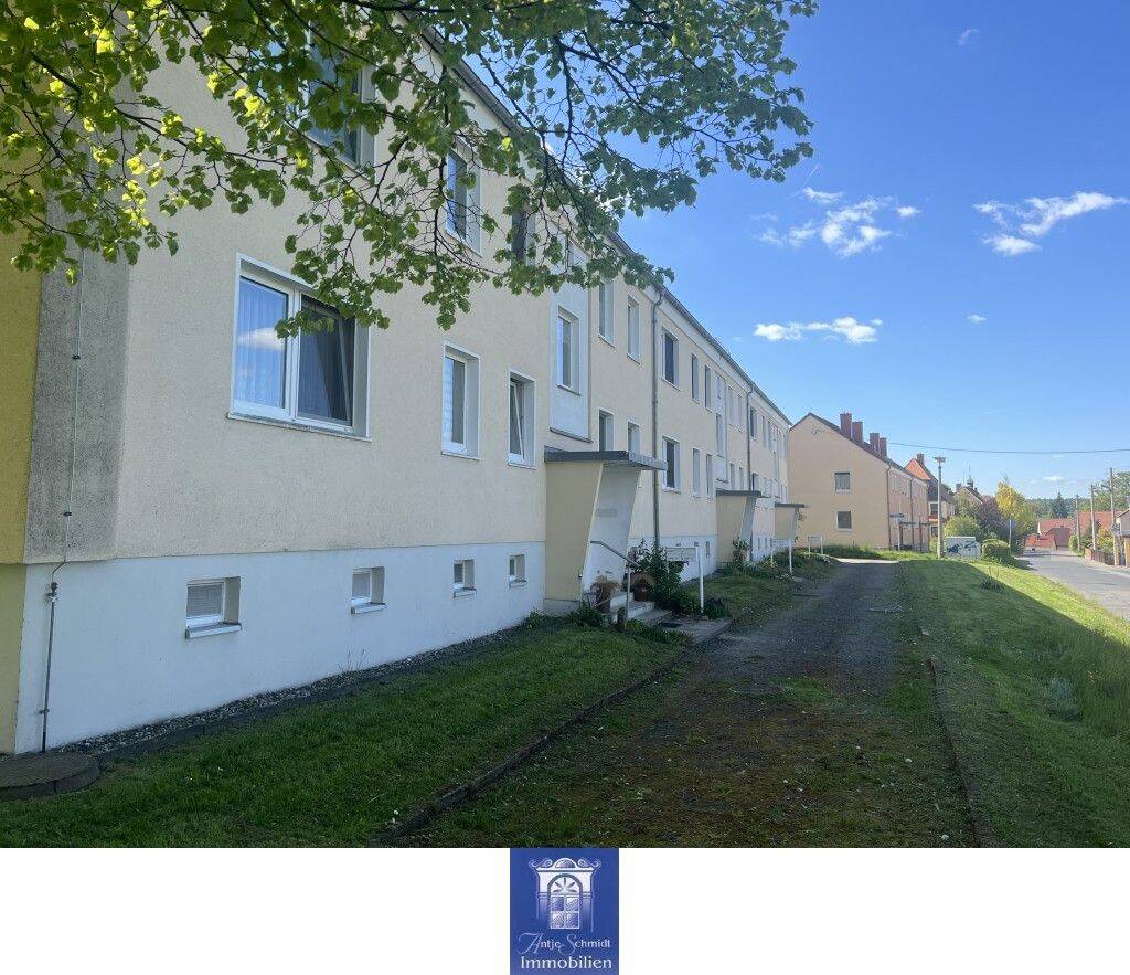 Bezaubernde Wohnung mit großem Balkon in ruhiger Lage!, 1738 Dorfhain
