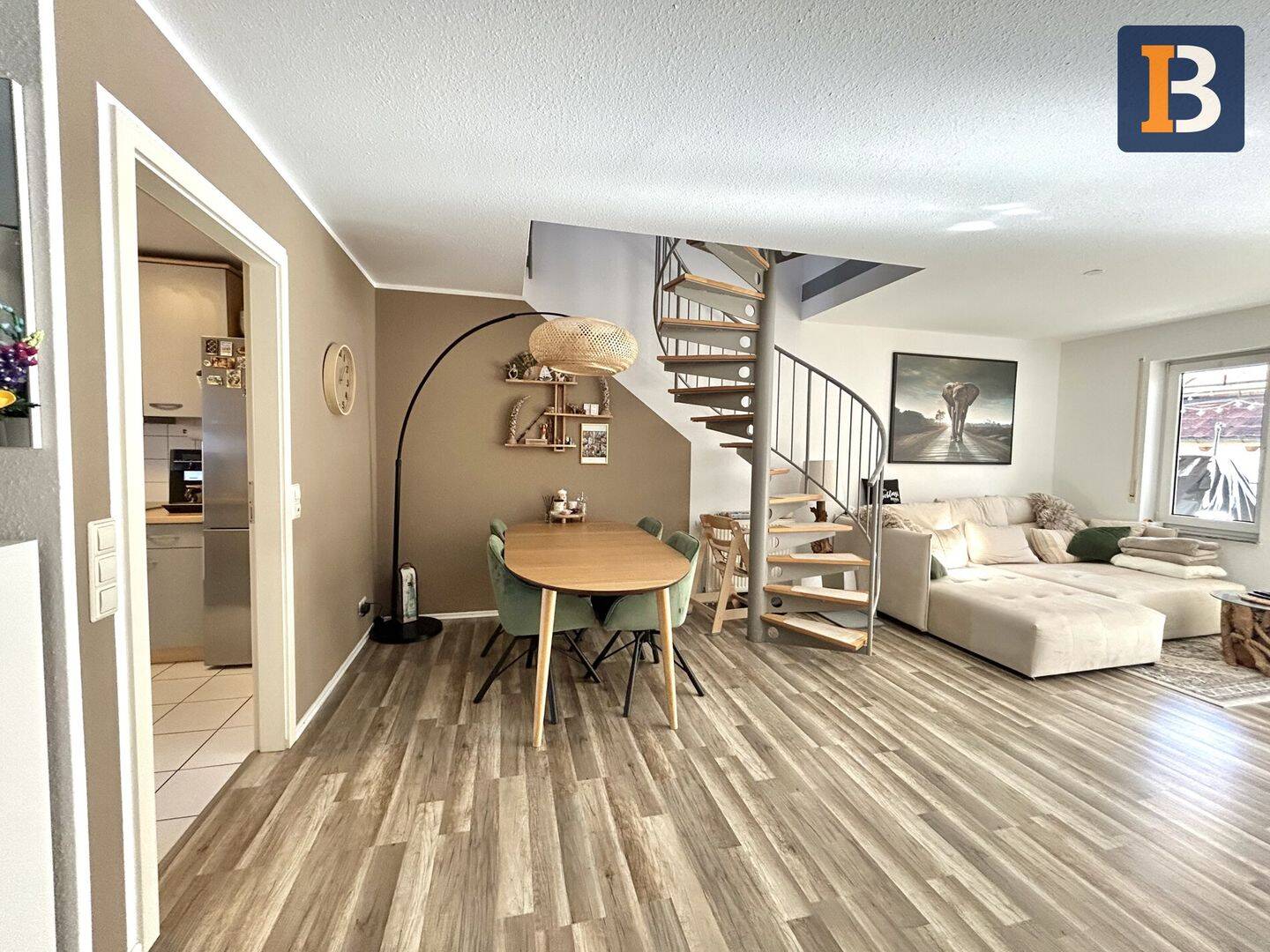 Helle, offene 4-Zimmer-Maisonette-Wohnung in Karsau mit Balkon und Tiefgaragenstellplätzen!, 79618 Rheinfelden (Baden)