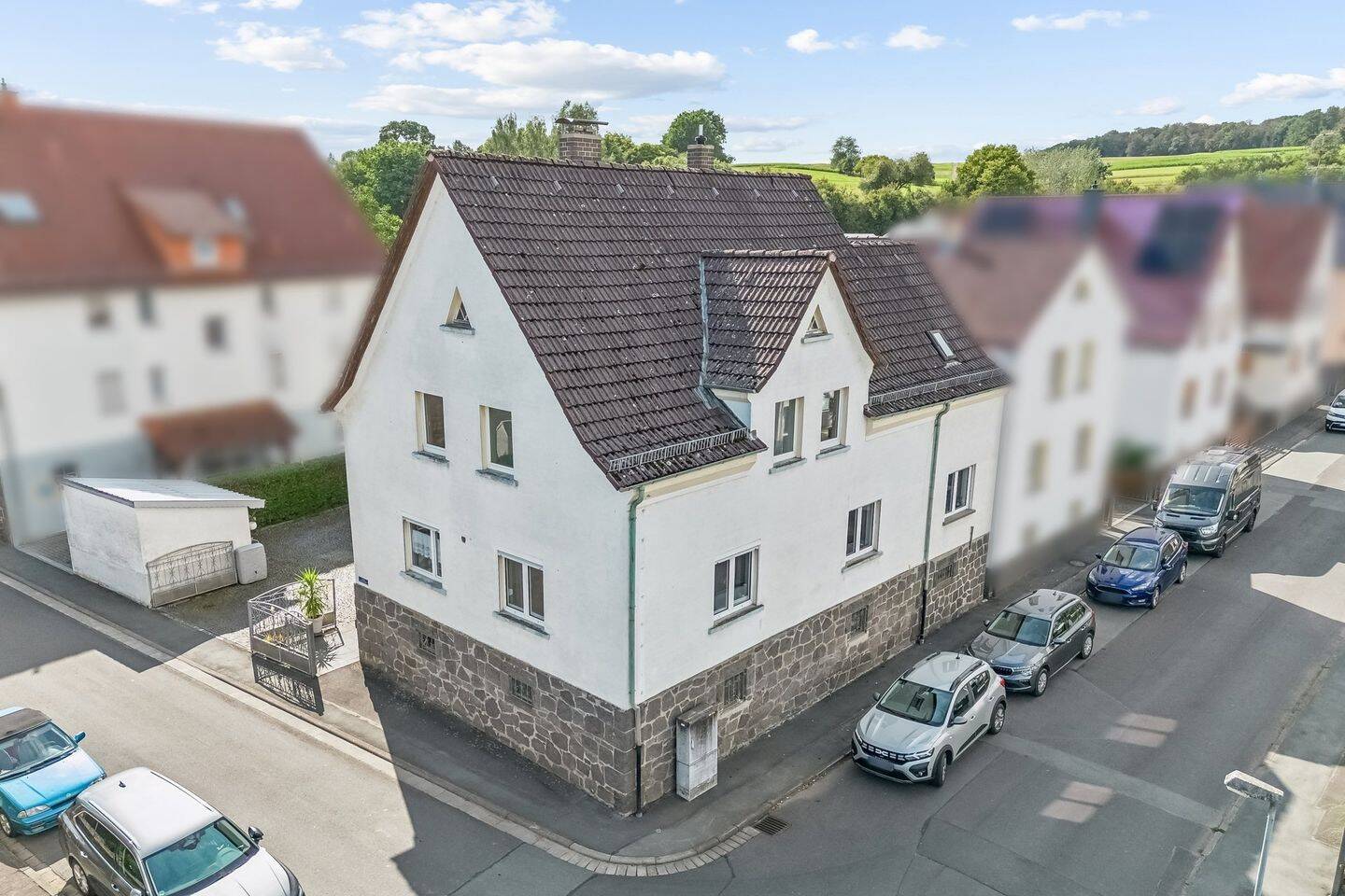 Großzügiges Einfamilienhaus mit viel Platz, Garage und Werkstatt in Staufenberg-Treis!, 35460 Staufenberg
