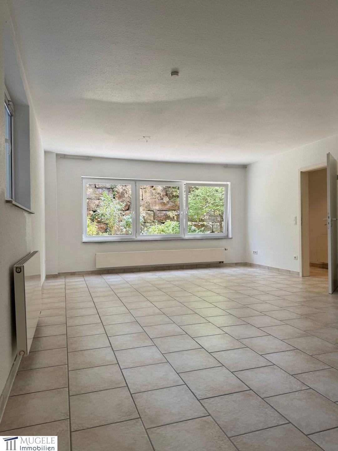 Hochwertige 3-Zimmer-Einliegerwohnung mit Terrasse in gepflegtem Einfamilienhaus, 71032 Böblingen